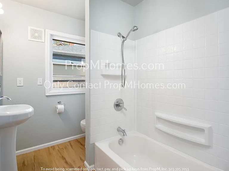 5127 SE Tibbetts St — Photo 9