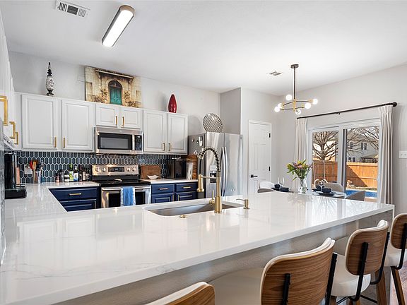 5th image of 13713 Lost Spurs Rd