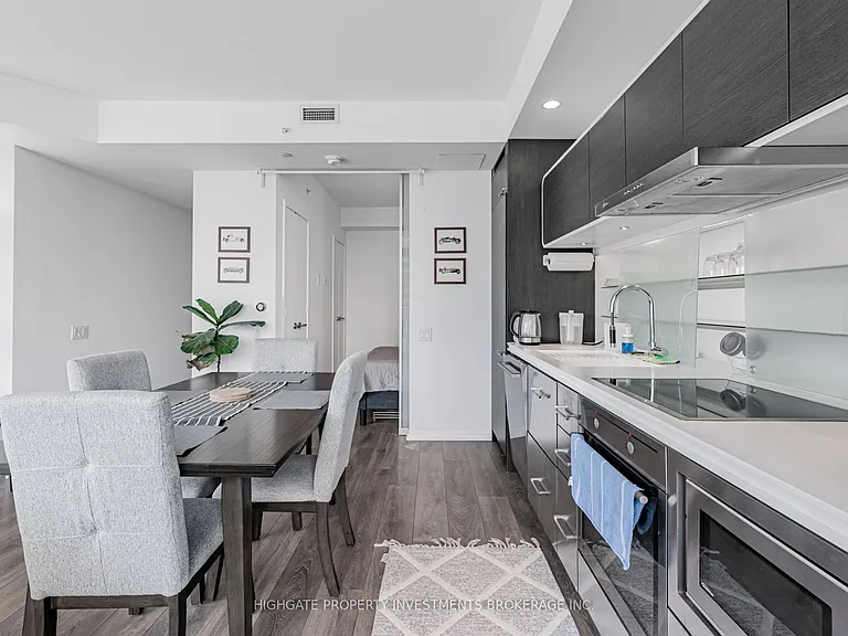 45 Charles St E #1801 — Photo 5