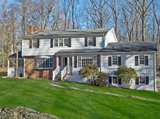 60 Fox Hill Rd, Stamford, CT 06903