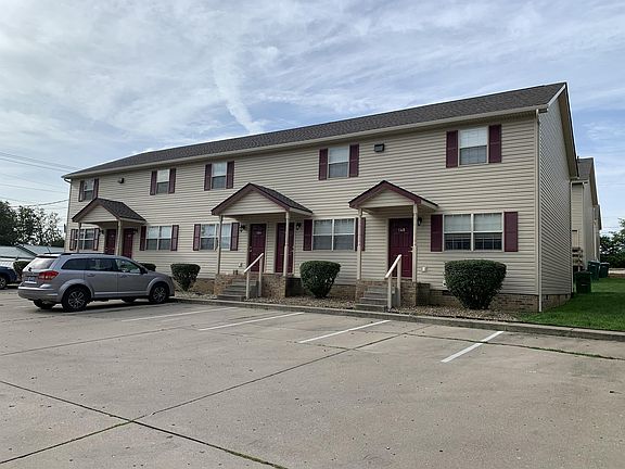 2nd image of 106 Colonial Townhouses