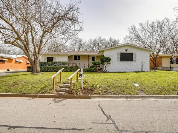 302 Case St, Weatherford, TX 76086