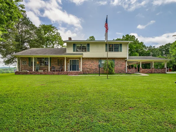 1802 Dunroamin Ln, Fayetteville, TN 37334