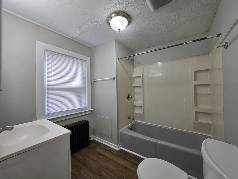 549 Valley St #B — Photo 10