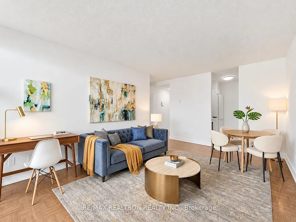 33 Isabella St #1108