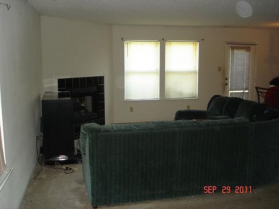 4th image of 4511 N Courtfield Dr