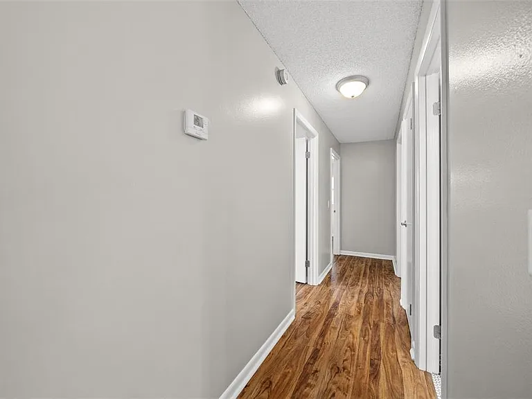 1820 SE 57th Ave — Photo 10