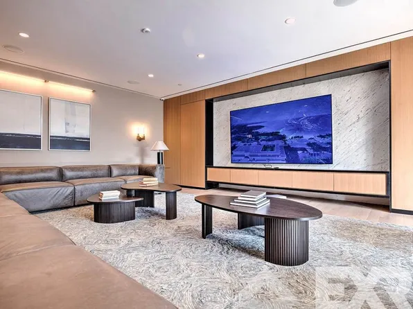 2230 Cropsey Avenue image 16 of 59