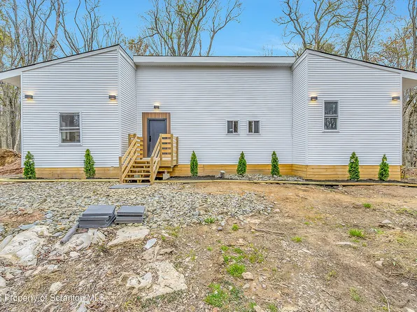 20 Cheyenne Trl, Gouldsboro, PA 18424