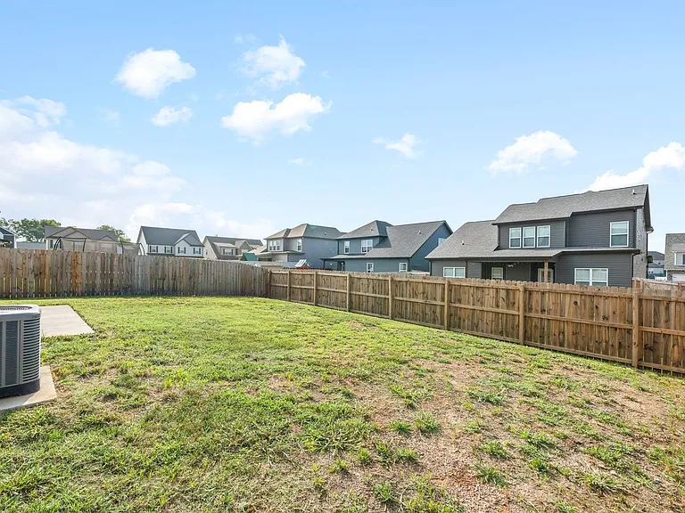 1042 Creek Way — Photo 27