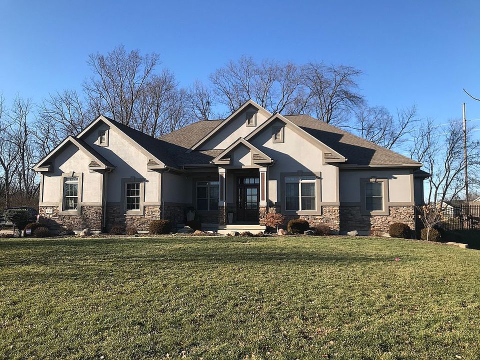 1st image of 440 Burnside Dr
