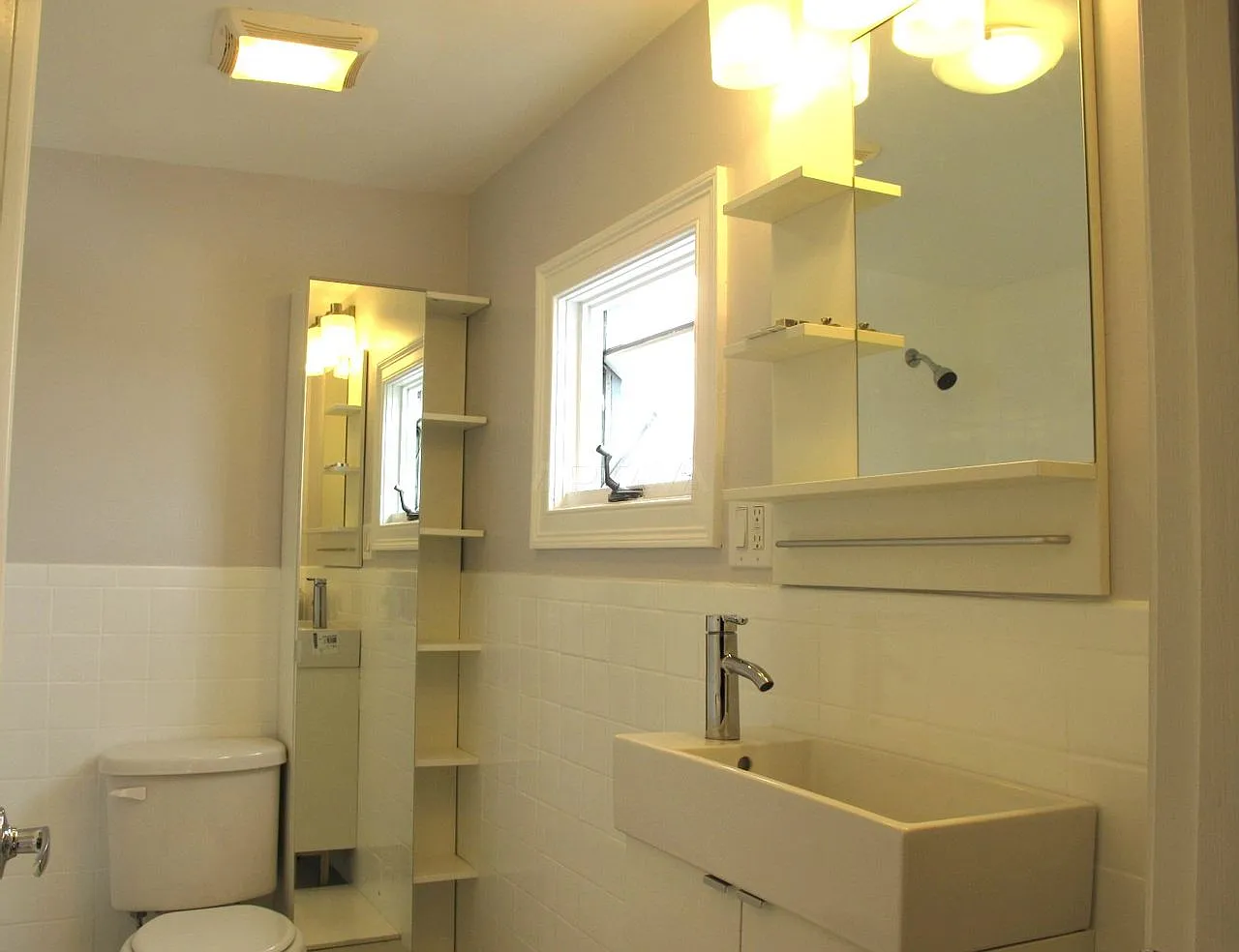 Medford Square / Medford Hillside area, 2 bedroom, 1 bathroom apartment — Photo 1