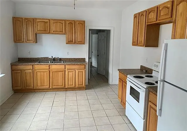 1 bed, 1.0 bath, 900 sqft, $1,125 — Photo 3
