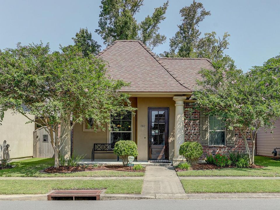 1st image of 202 Brightwood Dr