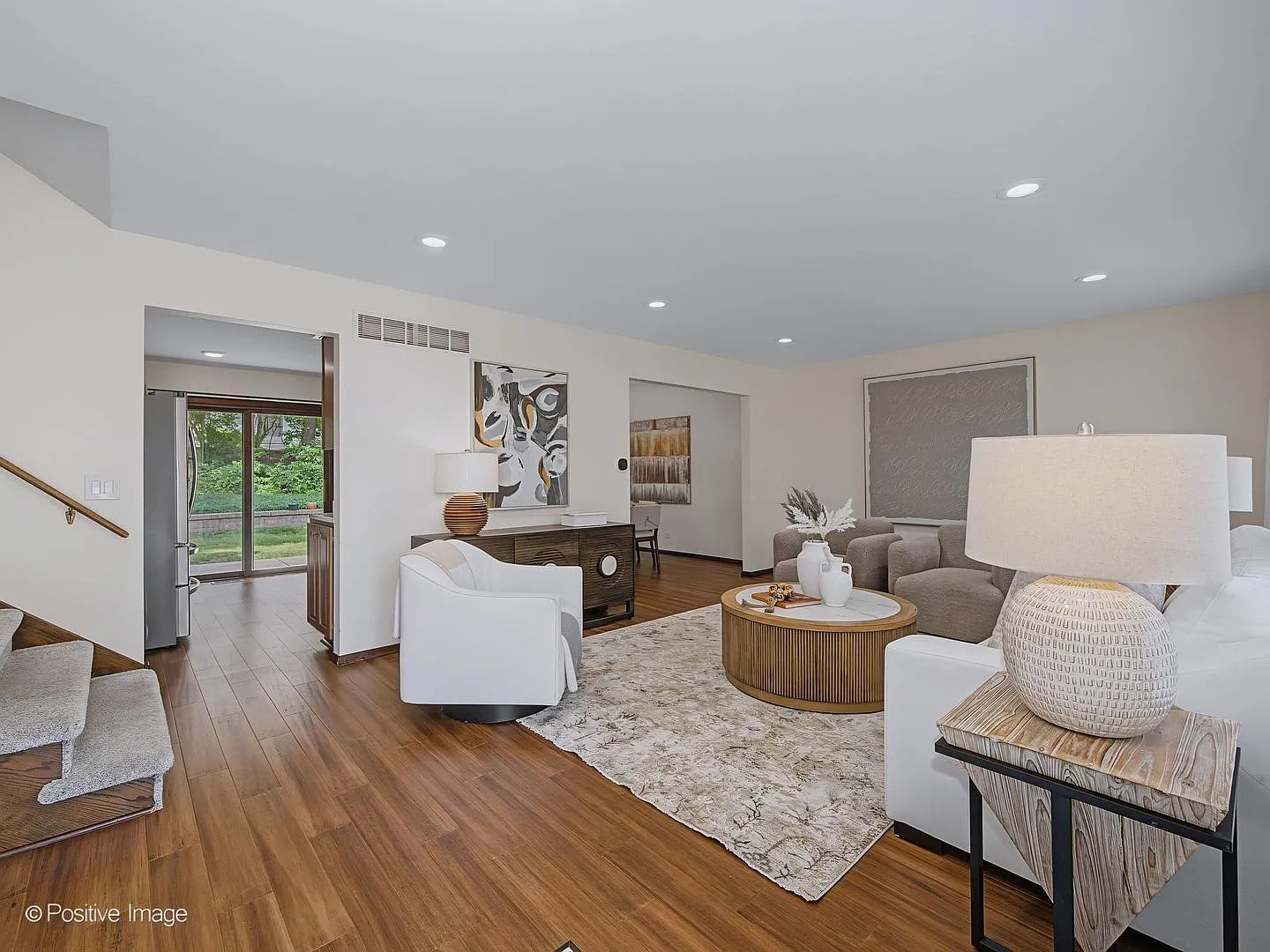3 bed, 2.5 bath, 1805 sqft, $3,200 — Photo 3