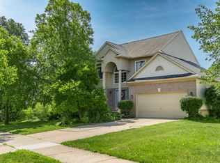7878 Greene Farm Dr, Ypsilanti, MI 48197