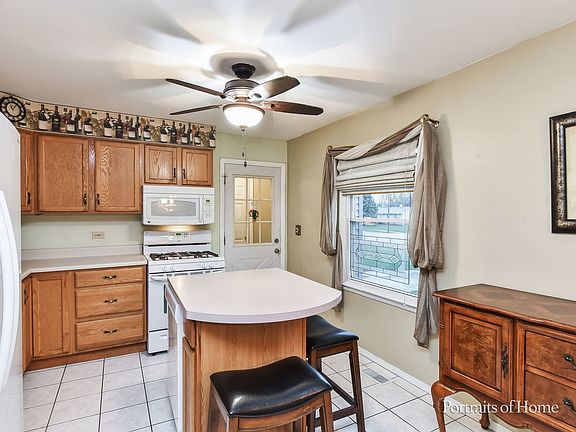 5th image of 7621 Woodridge Dr