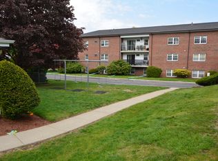147 Milk St APT 10, Westborough, MA 01581