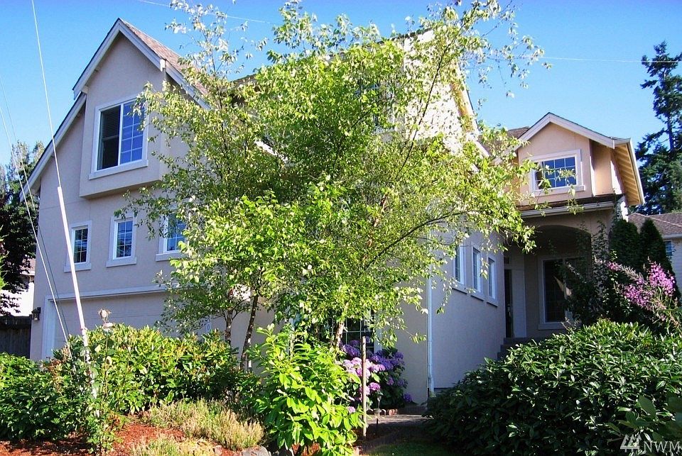 1st image of 11903 SE 71st Pl