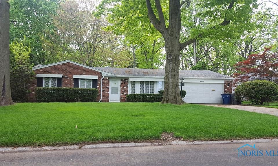1st image of 4407 Rose Garden Dr