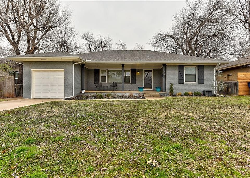 1st image of 2504 Huntleigh Dr