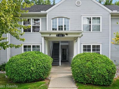 12372 Saint Andrews Way, Fenton, MI, 48430