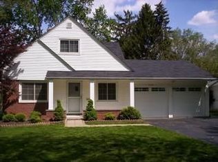 3186 Mountview Rd, Columbus, OH 43221