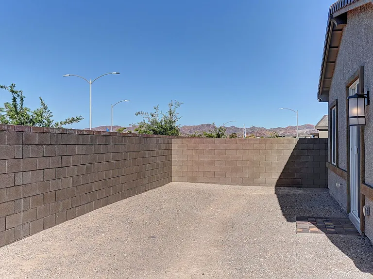 222 Palisade Falls Ave — Photo 3