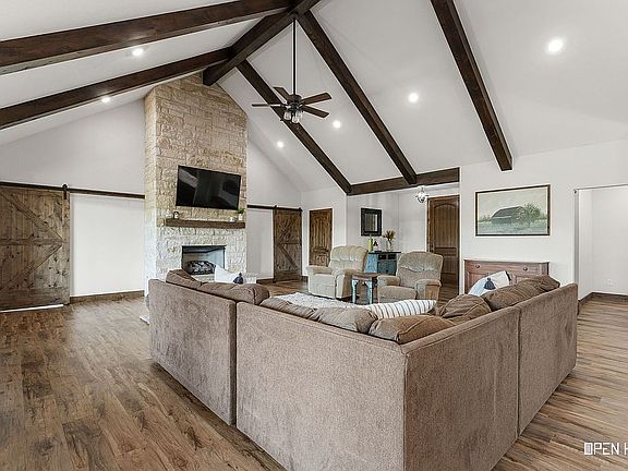 4th image of 515 Sales Rd