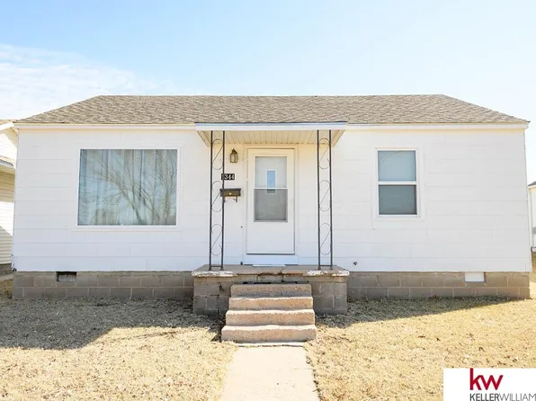 1344 N Kansas St, Superior, NE 68978