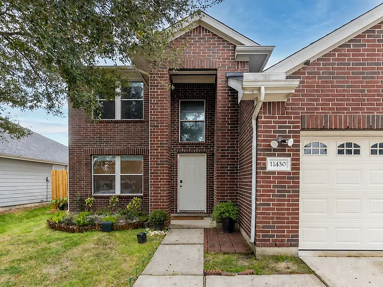 11430 Moonlight Ridge Dr — Photo 16
