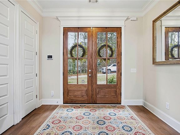 4th image of 1077 Lee Road 370