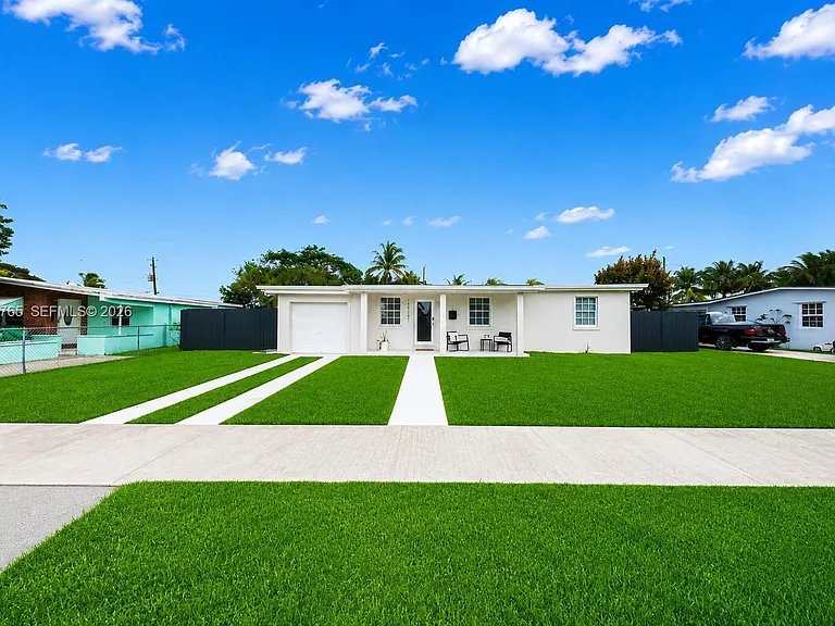 10731 SW 51st Dr — Photo 1
