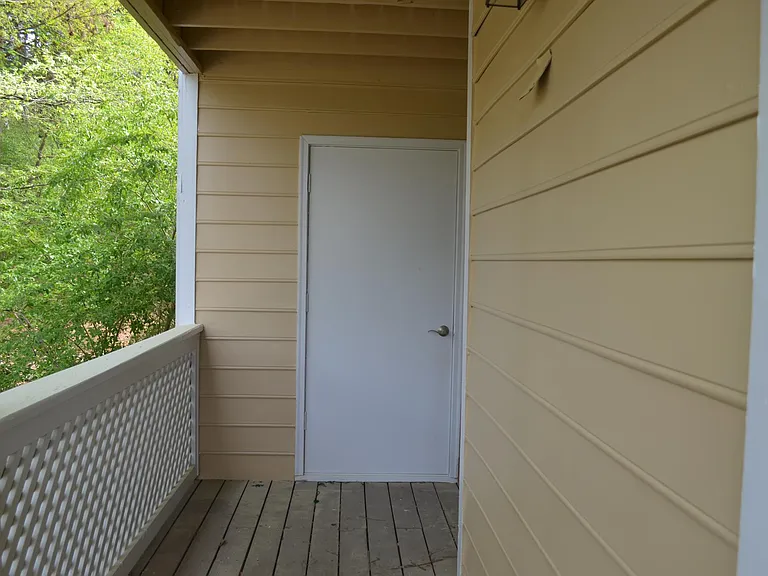 4001 Riverlook Pkwy SE — Photo 17