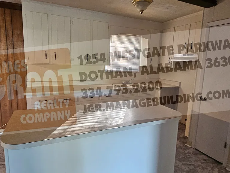 306 Mustang Dr — Photo 10