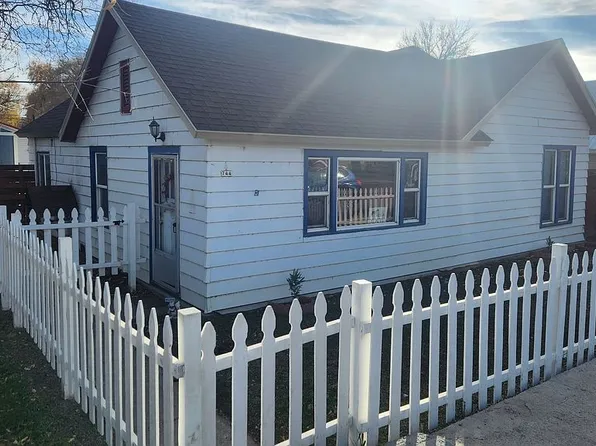 744 Market St, Meeker, CO 81641
