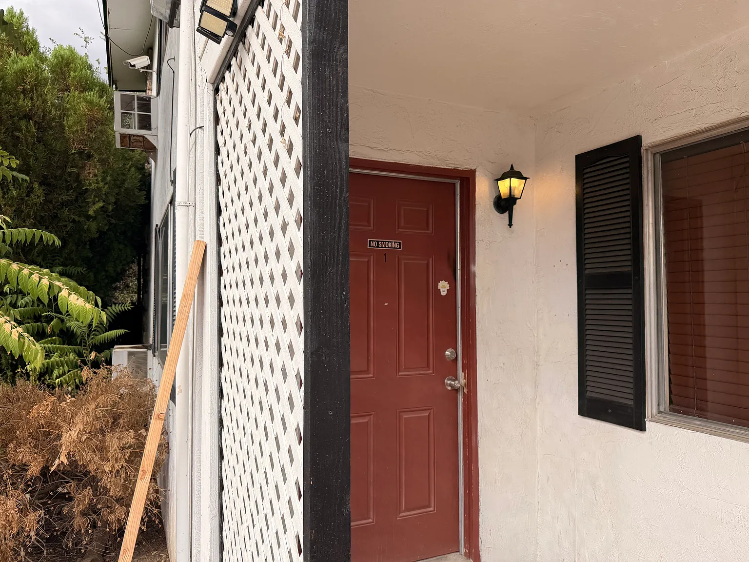 2 bed, $1,075 — Photo 1