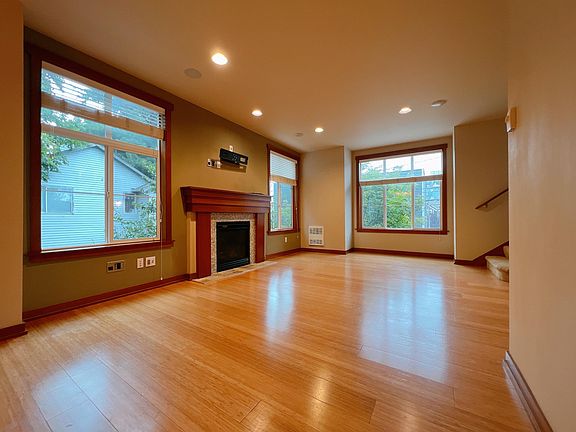 Living room area. Lots of natural lighting!
