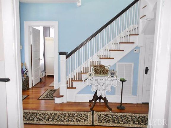 5th image of 180 Oakleigh Ave