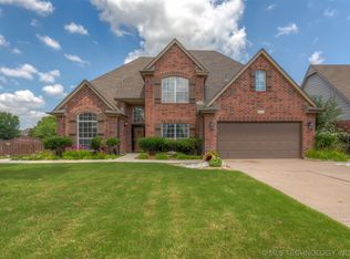 9403 E 77th St, Tulsa, OK 74133