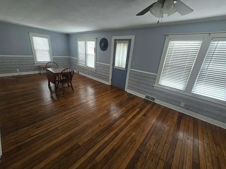1084 Yale Farm Rd — Photo 14