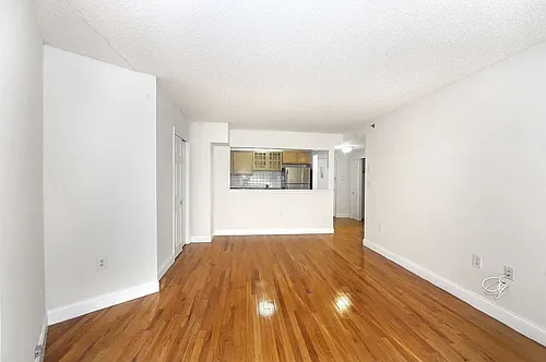 3880 Orloff Ave #2B Photo 1