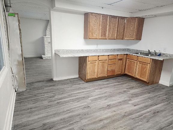 3rd image of 5582 S Oceana Dr APT 1