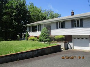 205 Fresh Ponds Rd, East Brunswick, NJ 08816