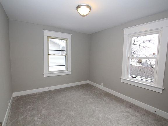 5th image of 546 Prytania Ave
