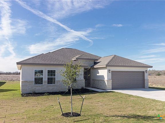 4th image of 221 Colonial Ln