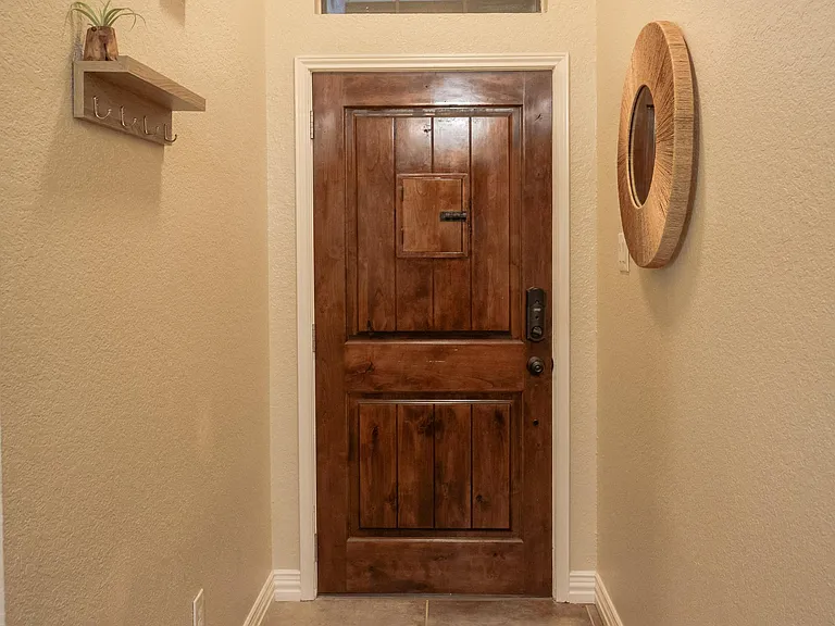 2424 Park Crest Ct — Photo 10