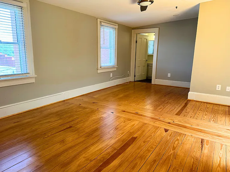 1202 Main St — Photo 26