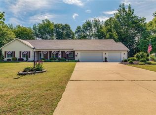 7398 Fieldstone Ave, Conneaut, OH 44030