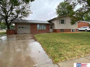 1768 Meadow Ln, Seward, NE 68434